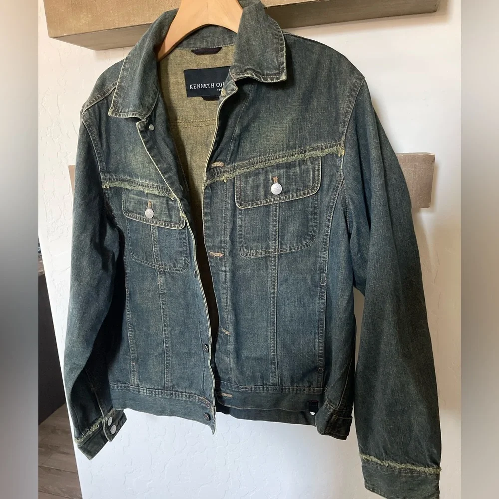 Kenneth Cole | Jean Jacket, Denim•••Frayed Detail, EXCELLENT—Medium - Picture 11 of 13